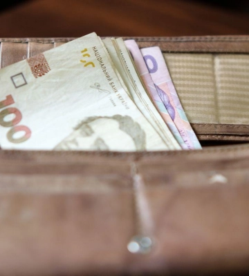 Зарплати у вакансіях: кому з безробітних в Києві готові платити найбільше