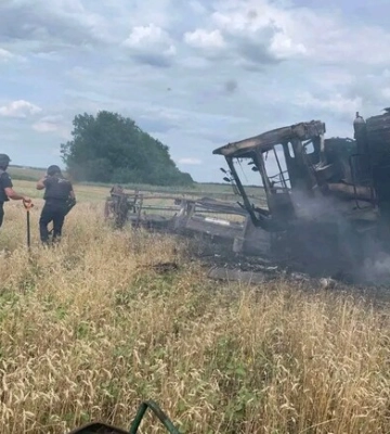 Под Харьковом комбайн подорвался на мине