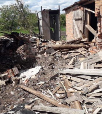 Російські війська обстріляли Печеніги на Харківщині, загинув мирний житель