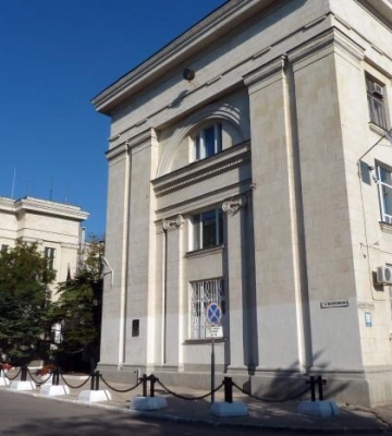 Росіяни заявили про атаку на штаб Чорноморського флоту в Севастополі