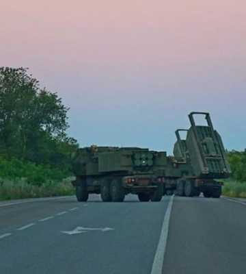HIMARS уничтожили на Херсонщине эшелон оккупантов из более 40 вагонов