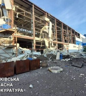 Окупанти обстріляли підприємство у Мерефі на Харківщині: поранений охоронець