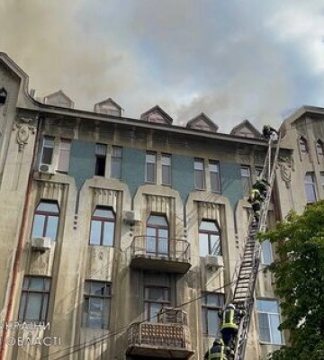 Пожар в центре Одессы: горит местный памятник архитектуры