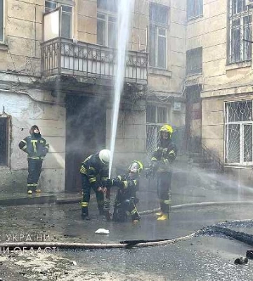 Масштабный пожар на Екатерининской: опубликованы зрелищные видео и фото (видео, фоторепортаж)