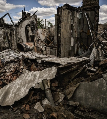 Окупанти досі не можуть захопити два селища на Луганщині, - Гайдай