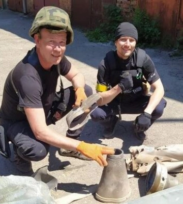 Окупанти вдарили по Харкову: пошкодили 2 багатоповерхівки, обійшлося без жертв