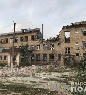 Школи, будинки, лікарня: Армія РФ зруйнувала 38 цивільних об&#039;єктів на Донеччині за добу