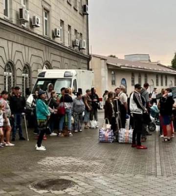 Кіровоградщина: До Кропивницького прибув перший евакуаційний потяг з Донеччини