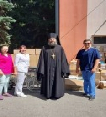 На Харківщині УПЦ передала допомогу медустановам