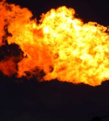 ВСУ уничтожили ночью нефтебазу оккупантов в Макеевке — видео