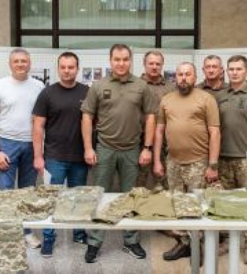 Захисників екіпірують, волонтерів нагороджують Захисників екіпірують, волонтерів нагороджують