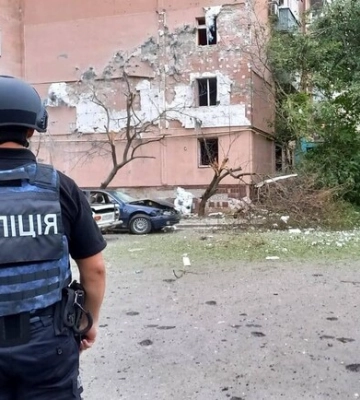 В полиции показали последствия ночного обстрела Пятихаток
