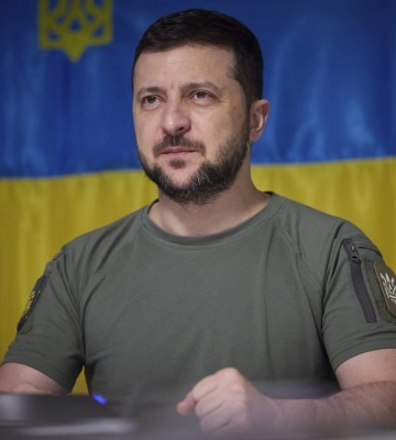 &quot;Держимся и будем сильными&quot;: обращение Владимира Зеленского к украинцам