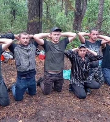 Можуть бути диверсантами: у лісі під Києвом затримали групу чоловіків