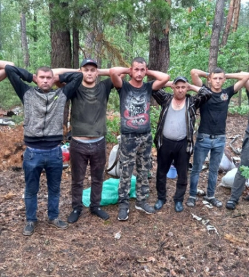 У лісі на Київщині виявили групу чоловіків – підозрюють ДРГ