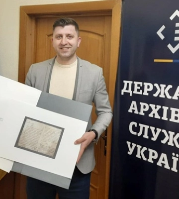 Швеція передала Україні засвідчену копію Конституції Орлика