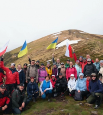 Польські дипломати разом із представниками Львівської, Івано-Франківської та Закарпатської областей піднялись на Говерлу