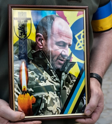 Ужгород провів в останню путь захисника України – сержанта Олександра Грабаря