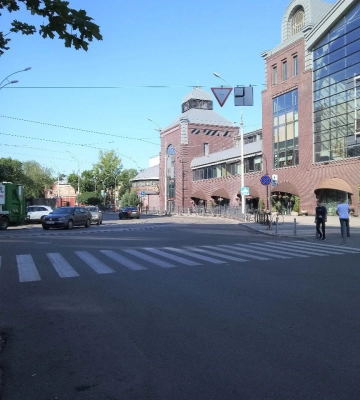 КВПВ наводить лад у районі Сумського ринку