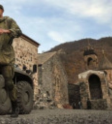 Баку заявляє про обстріл вірменськими силами позицій Азербайджану