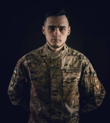 "Ноги в кровь": боец "Азова" рассказал, как прошел 200 км пешком из Мариуполя 