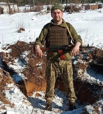 Знищив бронетехніку ворога: Зеленський вручив «Золоту Зірку» рідним Героя України Романа Марценюка з Волині