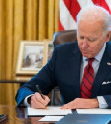 З&#039;явилася перша реакція президента США на підрив дамби в Україні (ВІДЕО)
