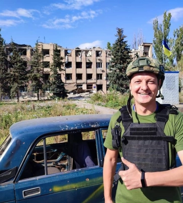 Президент Зеленський нагородив військового журналіста Тараса Деркача орденом «За заслуги»