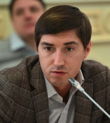Кличко звільнив директора департаменту за відпочинок у ресторані у комендантську годину