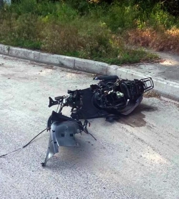 На Полтавщині водій скутера після зіткнення за легковиком загинув на місці