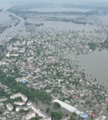 В Голой Пристани уже затопило почти 200 домов – уровень воды растет: видео