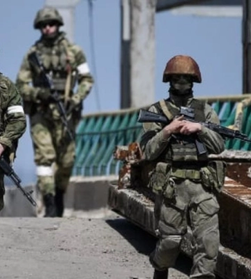 Росіяни облаштовують вогневі позиції на дахах підтоплених будинків Херсонщини