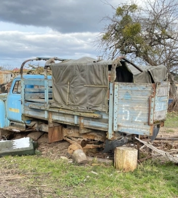 На Волині міськрада хоче продати на Prozorro ГАЗ без вікон і коліс 