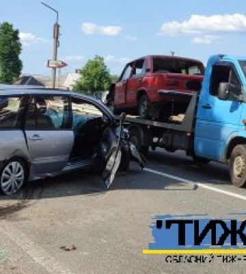 Небезпечне перехрестя: у Тростянці дві автівки потрапило в чергове ДТП