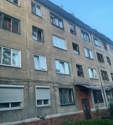 Росіяни продовжують обстрілювати постраждалий внаслідок підриву Каховської ГЕС Херсон