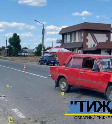 Небезпечне перехрестя: у Тростянці дві автівки потрапило в ДТП