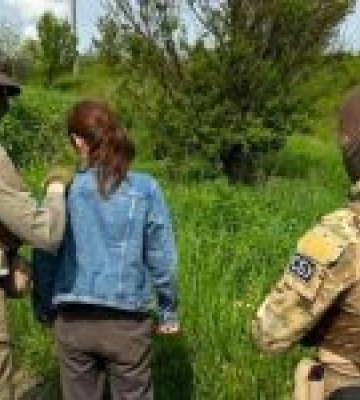 СБУ затримала жінку, яка &quot;зливала&quot; ворогу позиції ЗСУ біля Слов’янська і Краматорська