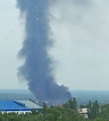 Минус военная база орков в Луганске: с самого утра ВСУ нанесли мощный удар. Видео