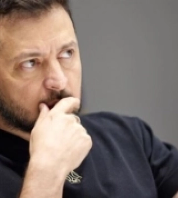 Евакуація людей та відновлення екосистеми: Зеленський прибув на Херсонщину