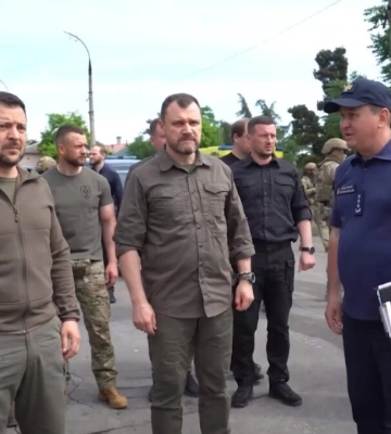 Президент України провів координаційну нараду на Херсонщині щодо ліквідації наслідків знищення Каховської ГЕС