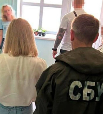 У Чернівцях керівництво юридичного коледжу вимагало від студентів  $6000