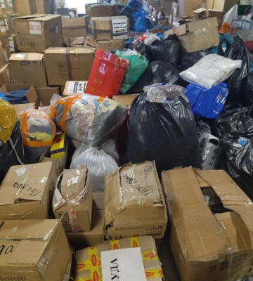 У Києві збирають речі для постраждалих від підриву Каховської ГЕС