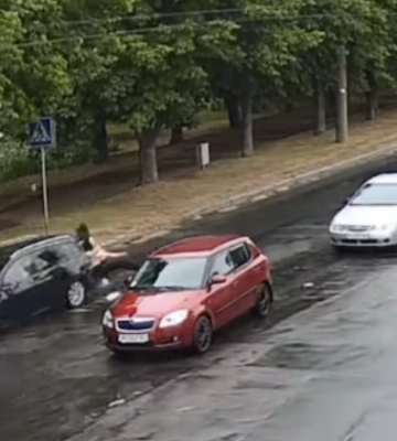 На Відродження в Луцьку збили дівчину: деталі 