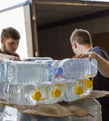 Полтавщина передала 100 тонн питної води для жителів Херсонщини