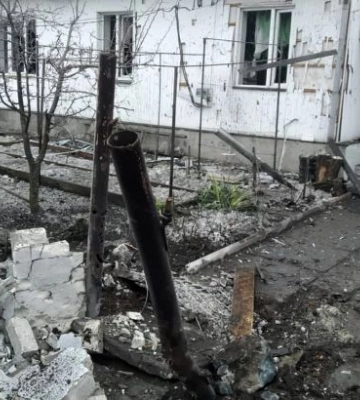 На прифронтовий Торецьк російські окупанти скинули дві авіабомби
