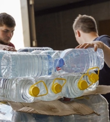 Полтавщина передала 100 тонн питної води для жителів Херсонщини