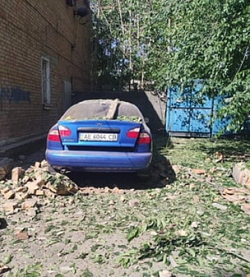 Сьогодні ворог 5 разів обстріляв Нікопольський район, постраждала людина
