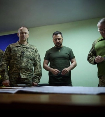 Зеленский провел совещание с генералами ВСУ