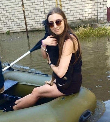 Зооволонтери з Харкова знайшли собі талісман, рятуючи тварин у Херсоні (відео)