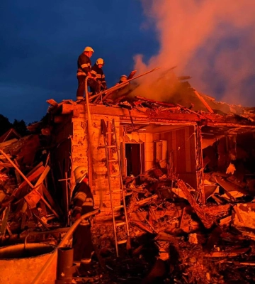 Оккупанты ударили по жилому массиву на Житомирщине: есть погибший и массовые разрушения